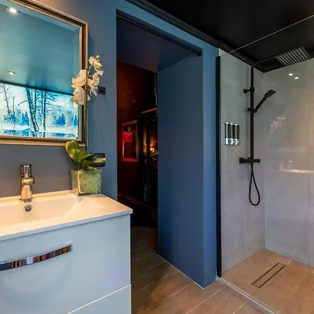 Balnéo, Sauna Et De Nombreuses Surprises Rouen