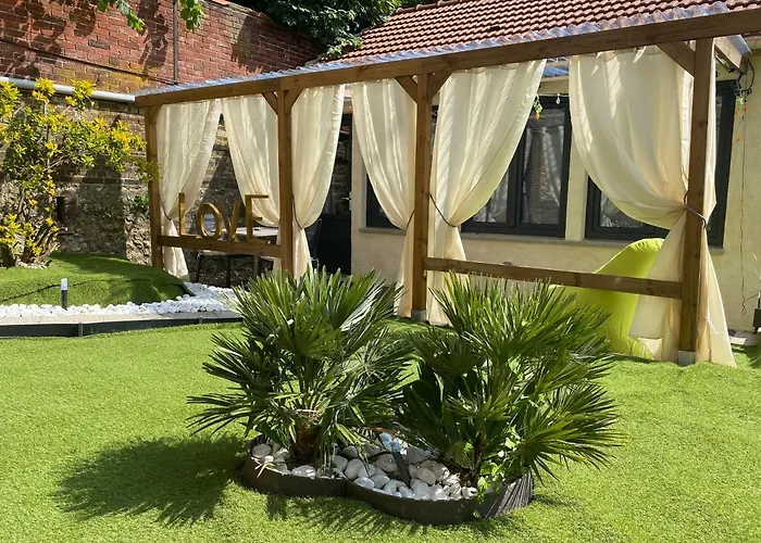 Villa Balnéo, Sauna Et De Nombreuses Surprises Rouen